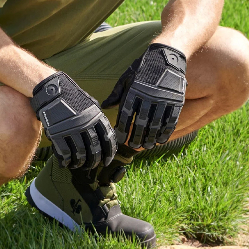 Assembling Gloves